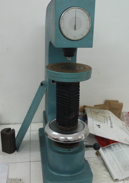 洛式硬度儀 洛式硬度儀